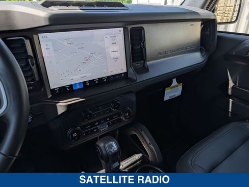 Used 2025 Ford Bronco Badlands AWD/4WD image 47