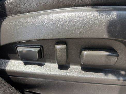 Used 2013 Chevrolet Equinox LTZ FWD image 29