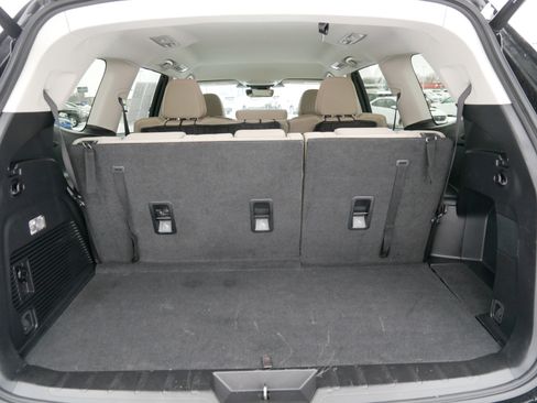 Certified 2023 Subaru Ascent Premium w/ Convenience Package image 18