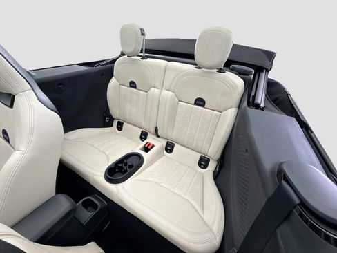 Certified 2025 MINI Cooper S FWD image 22