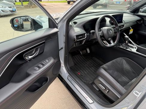 Certified 2025 Acura ADX A-Spec image 13