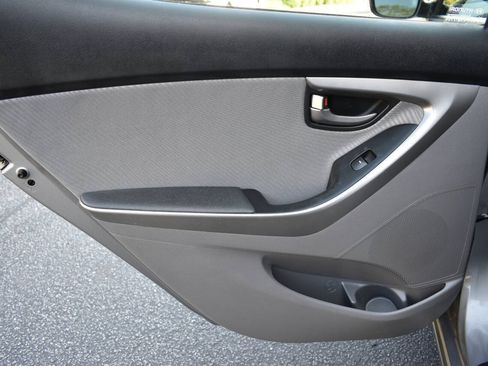 Used 2012 Hyundai Elantra GLS w/ Preferred Pkg 3 FWD image 13