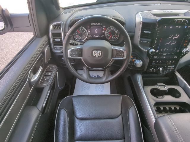 Used 2023 RAM 1500 Laramie AWD/4WD image 8