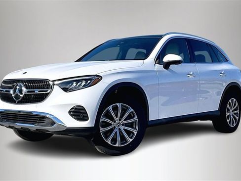 New 2026 Mercedes-Benz GLC 300 image 2