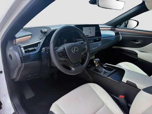 Used 2025 Lexus ES 350 w/ Premium Package FWD image 25