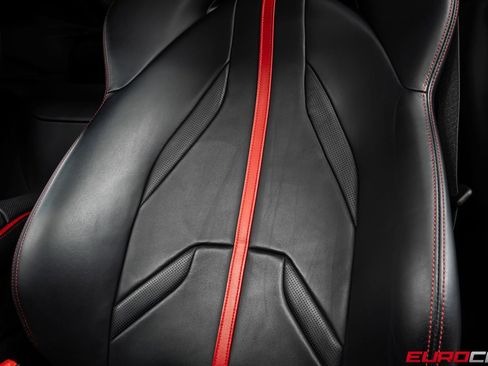 Used 2020 Ferrari 812 Superfast image 41