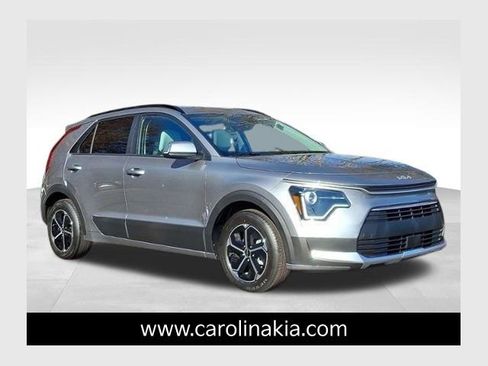 New 2026 Kia Niro EX image 1