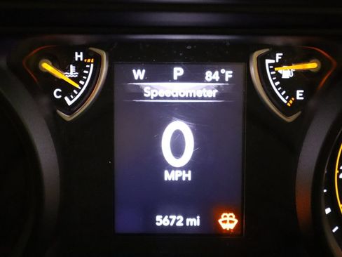 Used 2024 Jeep Wrangler Unlimited Sport AWD/4WD image 33
