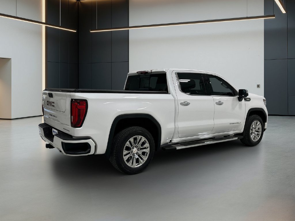 Used 2025 GMC Sierra 1500 Denali w/ Technology Package AWD/4WD image 6