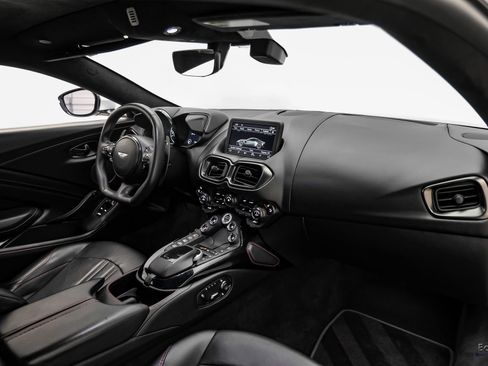 Used 2019 Aston Martin V8 Vantage Coupe RWD image 44