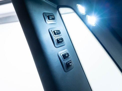 Used 2019 Rolls-Royce Phantom Sedan RWD image 65