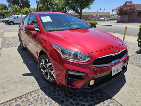 Used 2019 Kia Forte LXS FWD image 3