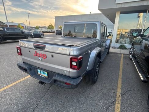 Used 2020 Jeep Gladiator Overland AWD/4WD image 7