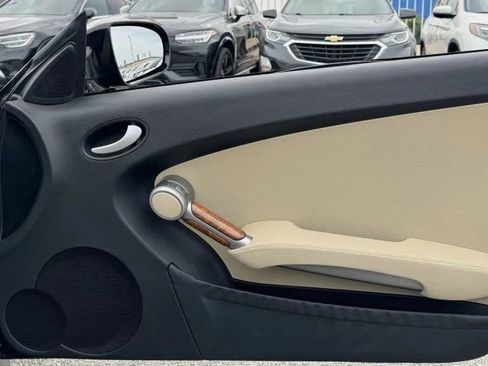 Used 2011 Mercedes-Benz SLK 300 image 25