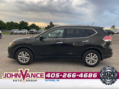 Used 2014 Nissan Rogue SV w/ SV Premium Package FWD image 2