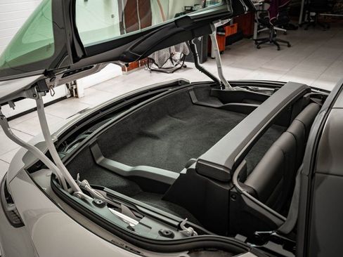 Certified 2022 Porsche 911 Targa 4 GTS image 32