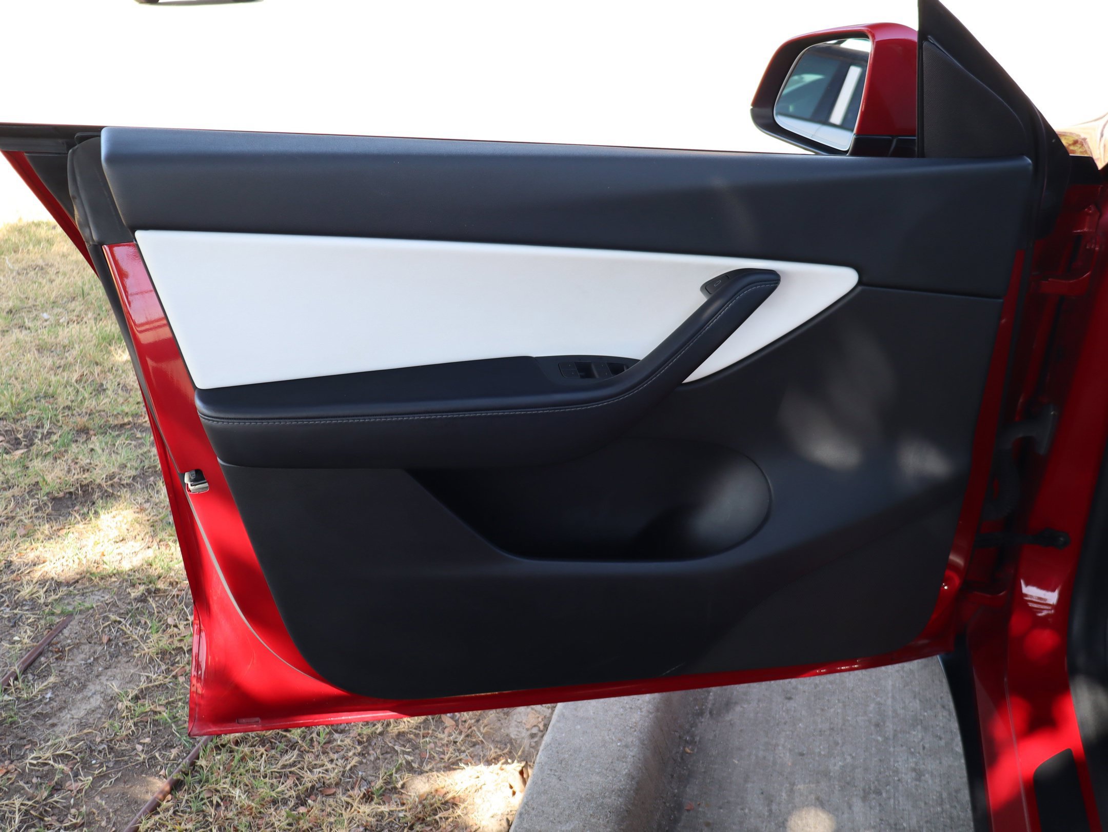 Used 2021 Tesla Model Y Long Range AWD/4WD image 13