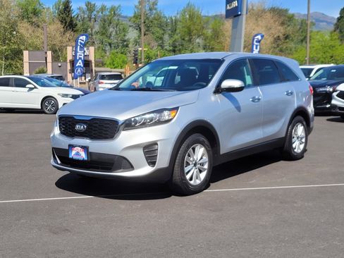 Used 2019 Kia Sorento L FWD image 1
