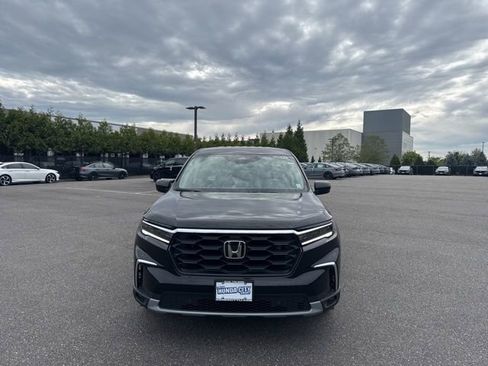 New 2025 Honda Pilot EX-L image 2