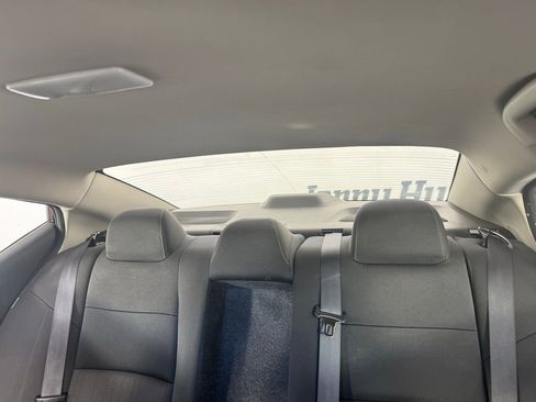 Used 2024 Nissan Altima 2.5 SV image 4