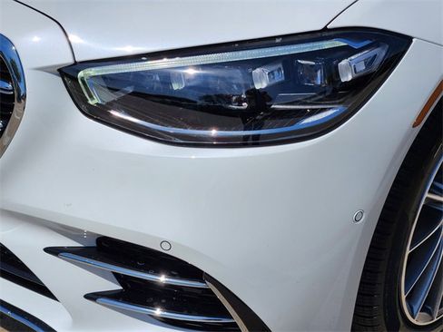 New 2026 Mercedes-Benz S 580 4MATIC Sedan image 8