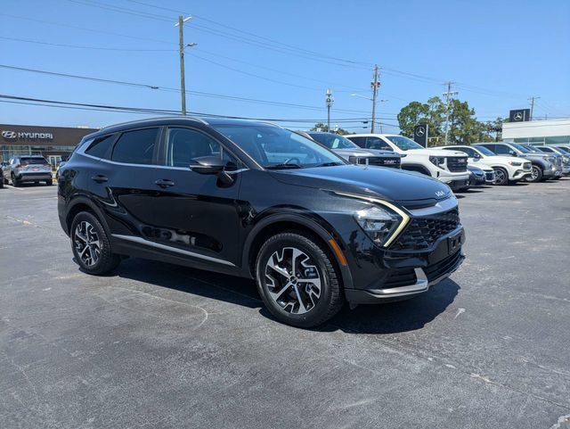 Used 2023 Kia Sportage EX AWD/4WD image 3