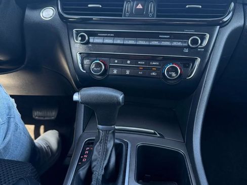 Used 2019 Kia Optima S w/ S Panoramic Sunroof Package FWD image 17