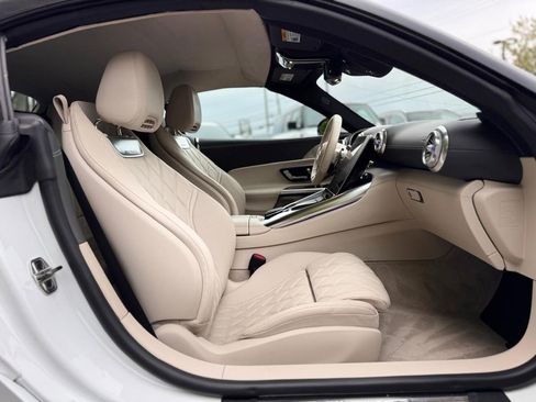 Used 2022 Mercedes-Benz SL 55 AMG 4MATIC w/ AMG Exterior Chrome Package image 28