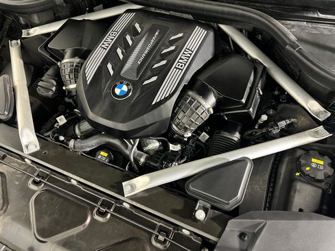 Used 2021 BMW X7 M50i image 20