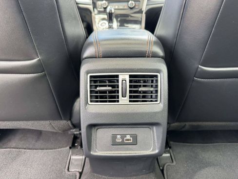Used 2023 Nissan Maxima SR w/ Sport Mat Group FWD image 44