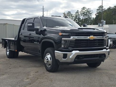 Used 2024 Chevrolet Silverado 3500 LT image 7