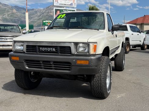 Used 1989 Toyota Pickup Deluxe AWD/4WD image 48