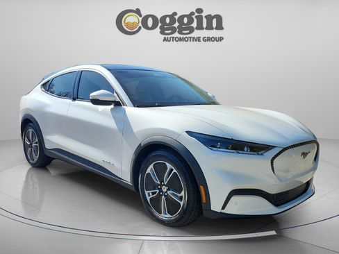 Certified 2021 Ford Mustang Mach-E Select w/ Comfort/Appearance Package image 8