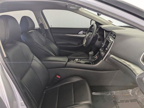 Used 2023 Nissan Maxima SV w/ Floor Mat Group image 5