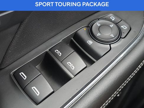 Used 2022 Buick Envision Essence w/ Sport Touring Package image 31