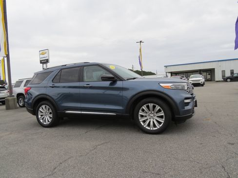 Used 2020 Ford Explorer Limited image 2