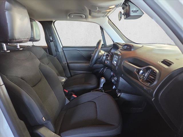 Used 2020 Jeep Renegade Altitude FWD image 19