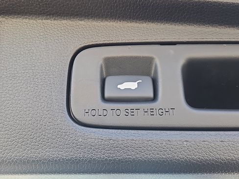 Used 2023 Honda CR-V Sport Touring image 17