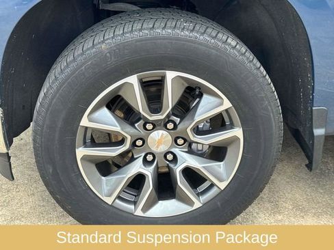 Used 2024 Chevrolet Silverado 1500 LT AWD/4WD image 5