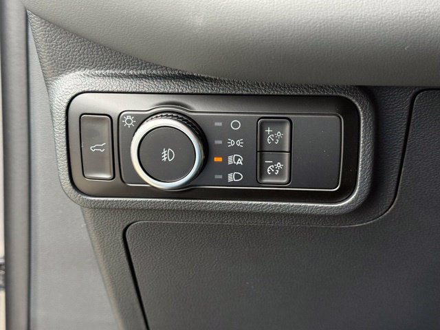 Used 2026 Ford Explorer Active w/ Active Comfort Package RWD image 20