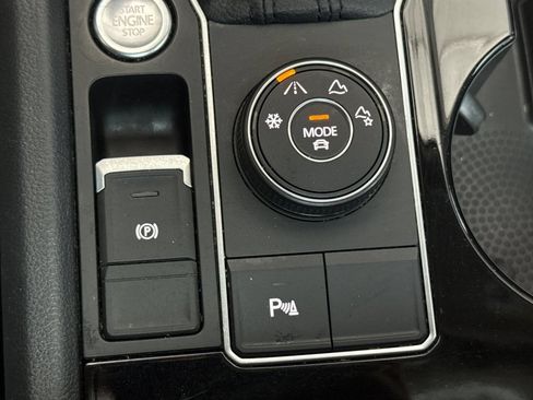 Used 2019 Volkswagen Atlas SEL AWD/4WD image 32