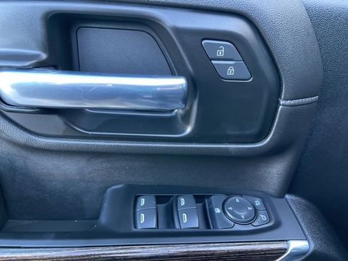 Used 2022 GMC Sierra 3500 SLE w/ SLE Value Package image 15