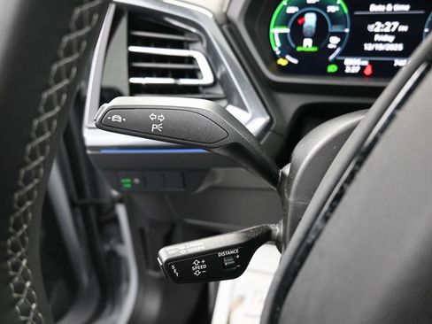 Used 2025 Audi Q4 e-tron Premium Plus w/ Premium Plus image 20