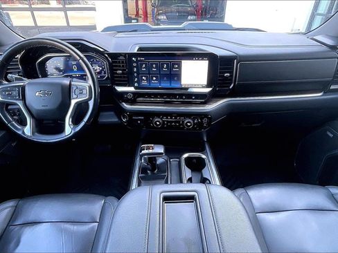 Used 2022 Chevrolet Silverado 1500 LT Trail Boss w/ Convenience Package II image 15