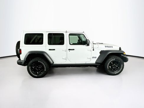 Used 2023 Jeep Wrangler Unlimited w/ Cold Weather Group AWD/4WD image 10