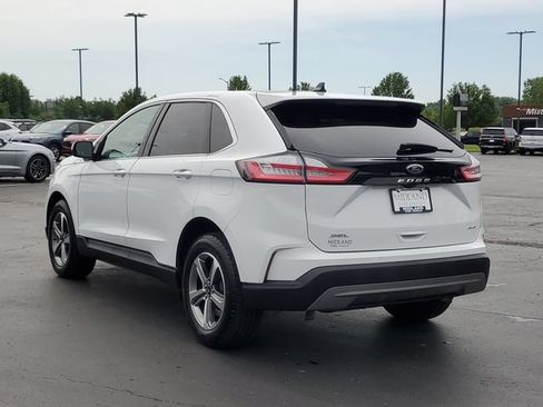 Certified 2024 Ford Edge SEL w/ Convenience Package AWD/4WD image 4