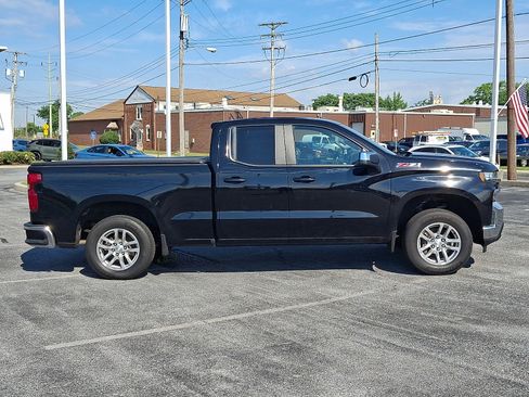 Used 2019 Chevrolet Silverado 1500 LT w/ Z71 Off-Road Package AWD/4WD image 7