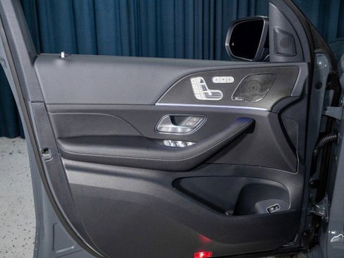 New 2026 Mercedes-Benz GLS 450 4MATIC image 13