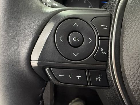 Used 2025 Toyota Corolla SE FWD image 10