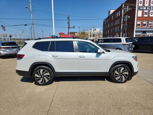 New 2026 Volkswagen Atlas SE image 6